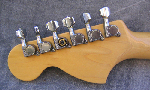 Klucze firmy Gotoh montowane w droższych modelach Fendera