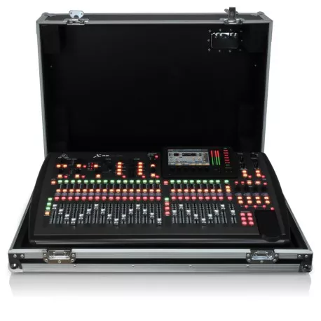 Behringer X32 TOURING SET - zestaw mikser cyfrowy X32 + flightcase Behringer X32 TOURING SET - zestaw mikser cyfrowy X32 + flightcase
