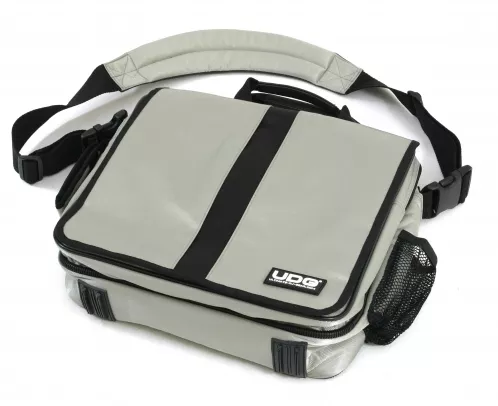 UDG Courier Bag Deluxe 45LP′s + laptop Silver UDG Courier Bag Deluxe 45LP′s + laptop Silver