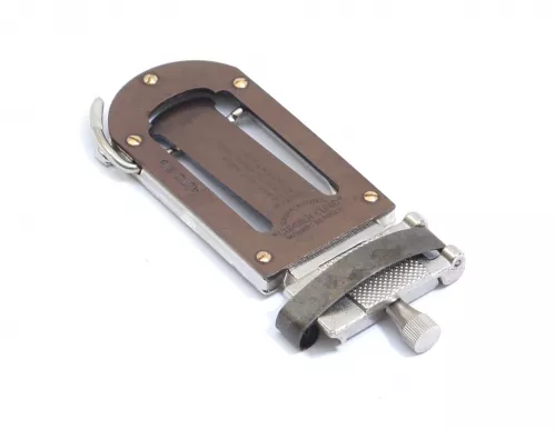 K&M 492.575 obcinarka stroików do saksofonu altowego / klarnetu K&M 492.575 obcinarka stroików do saksofonu altowego / klarnetu