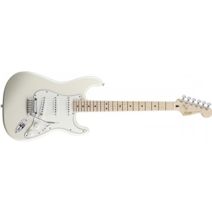 Fender Deluxe Stratocaster Maple Fingerboard, Pearl White Metallic