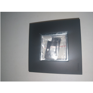 Audac CF45SH/B Ramka instalacyjna z jednym otworem 45 x 45 mm z zaczepami, wersja czarna - WYPRZEDA�