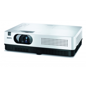 Sanyo PLC-XW200 projektor, rozd. - XGA, jasno - 2.200, tech. - 3LCD, kontrast - 500:1