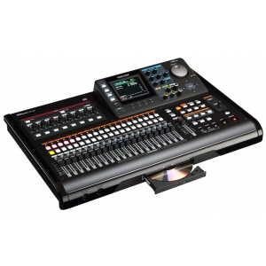 Tascam DP-32 cyfrowe portastudio, 32 lady (8xMono/12xStereo), zapis na karcie SD, wbudowany napd CD-RW