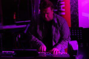 Prezentacja Tyros 5 w Muzycznym